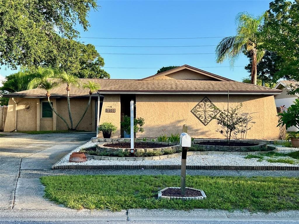 3143 CHAMBLEE LANE CLEARWATER, FL 33759