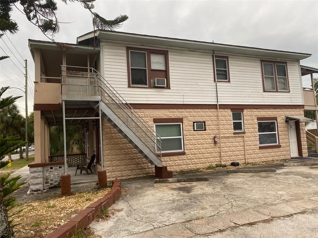 610 14TH STREET N UNIT 2 ST PETERSBURG, FL 33705