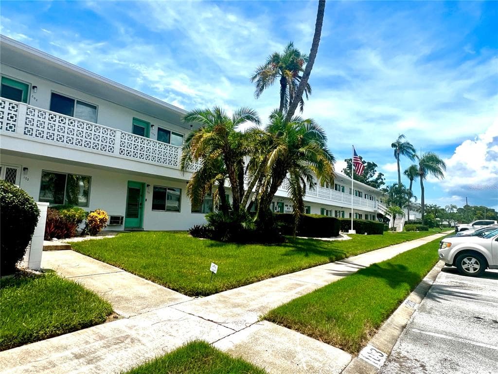 8450 112TH STREET UNIT 104