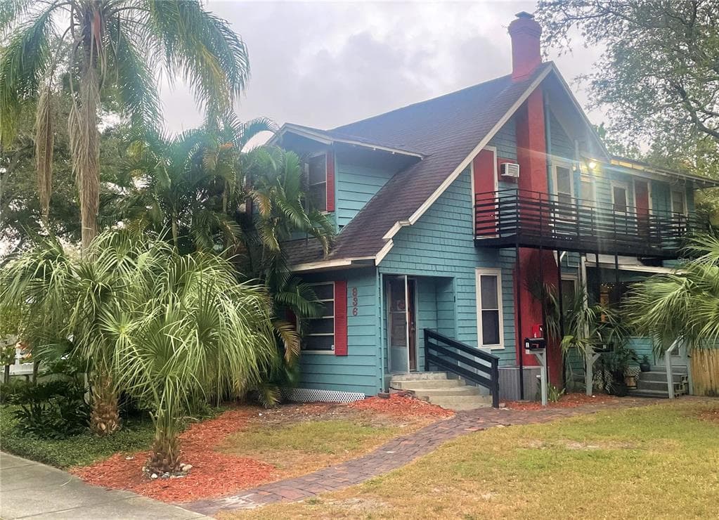 836 24TH AVENUE N UNIT 2 ST PETERSBURG, FL 33704