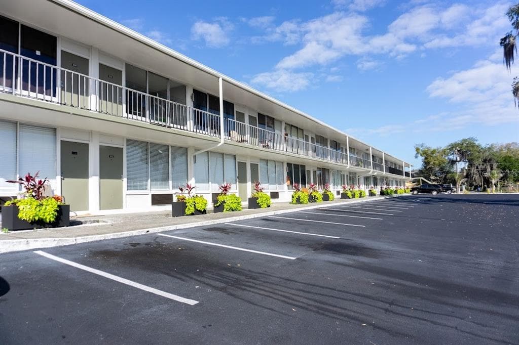 515 BON AIR STREET UNIT 147 LAKELAND, FL 33805