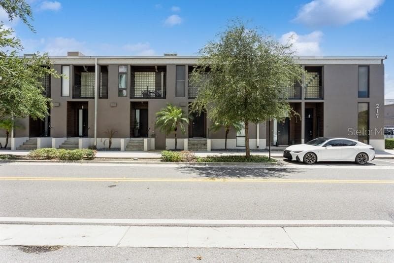 217 N 12TH STREET UNIT 105 TAMPA, FL 33602