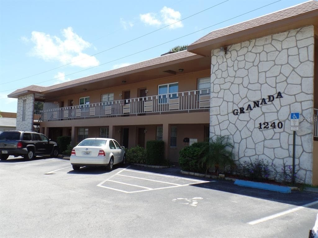1240 70TH STREET N UNIT 2 ST PETERSBURG, FL 33710