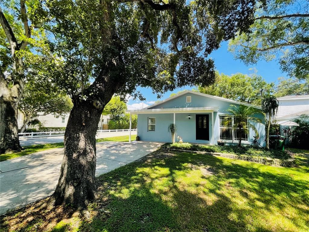 6102 S ELKINS AVENUE TAMPA, FL 33611