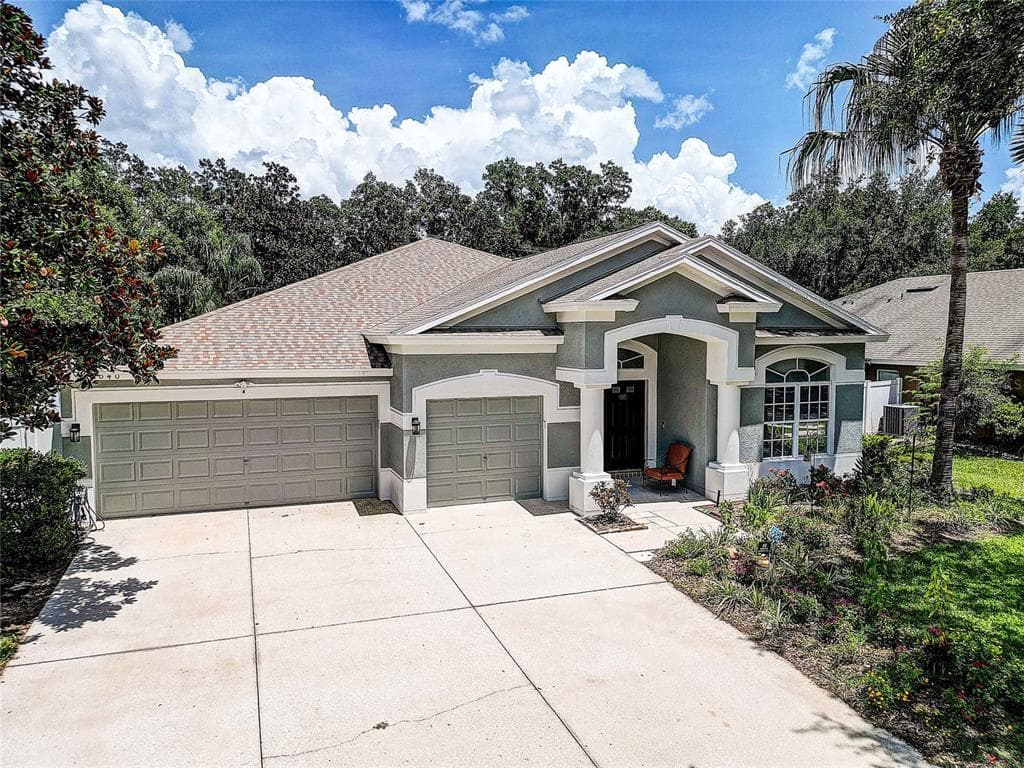 2040 SAMANTHA LANE VALRICO, FL 33594