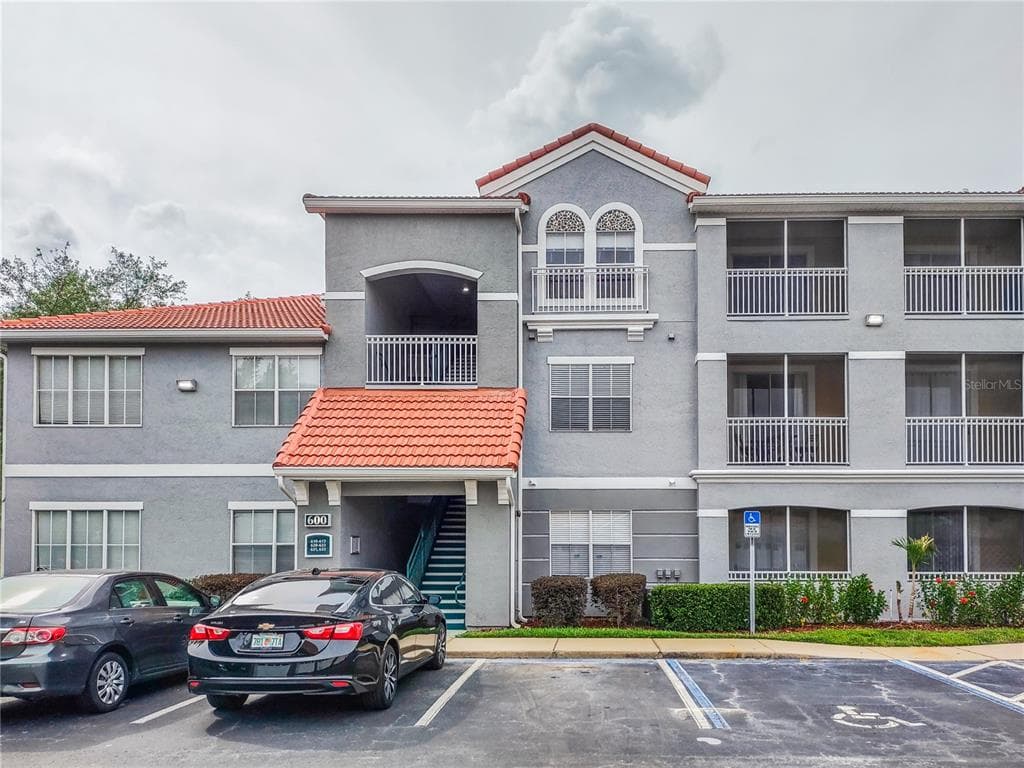 18001 RICHMOND PLACE DRIVE UNIT 624 TAMPA, FL 33647