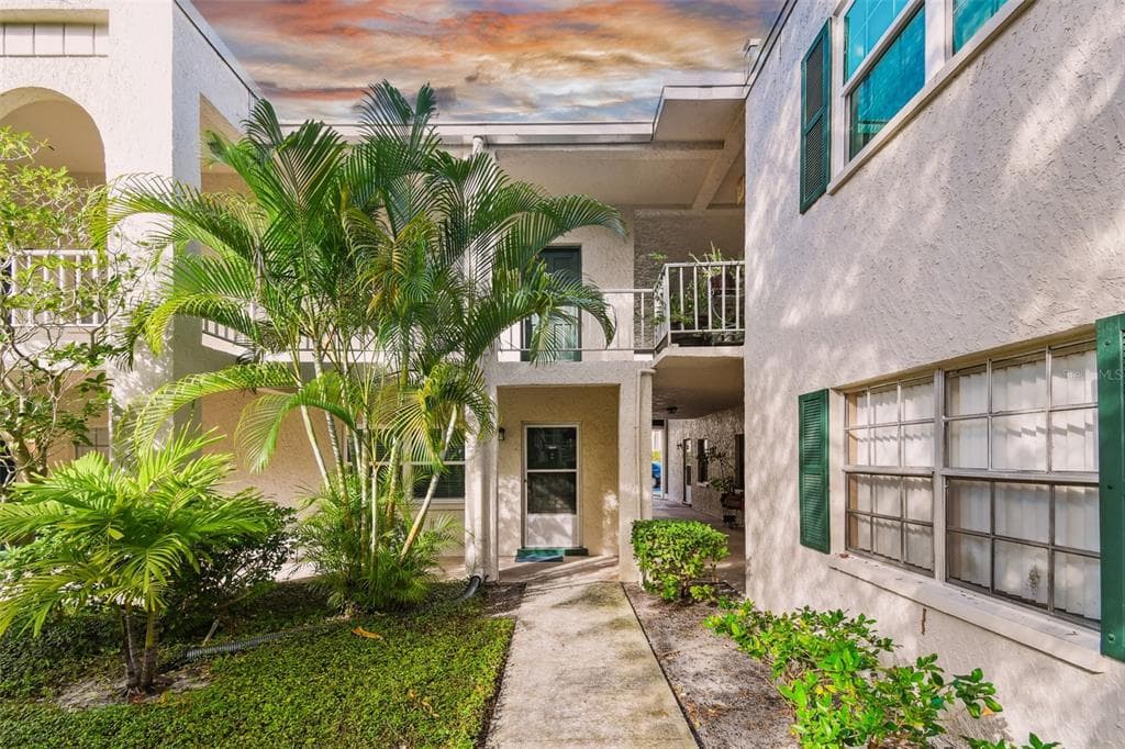 4315 AEGEAN DRIVE UNIT 116C TAMPA, FL 33611