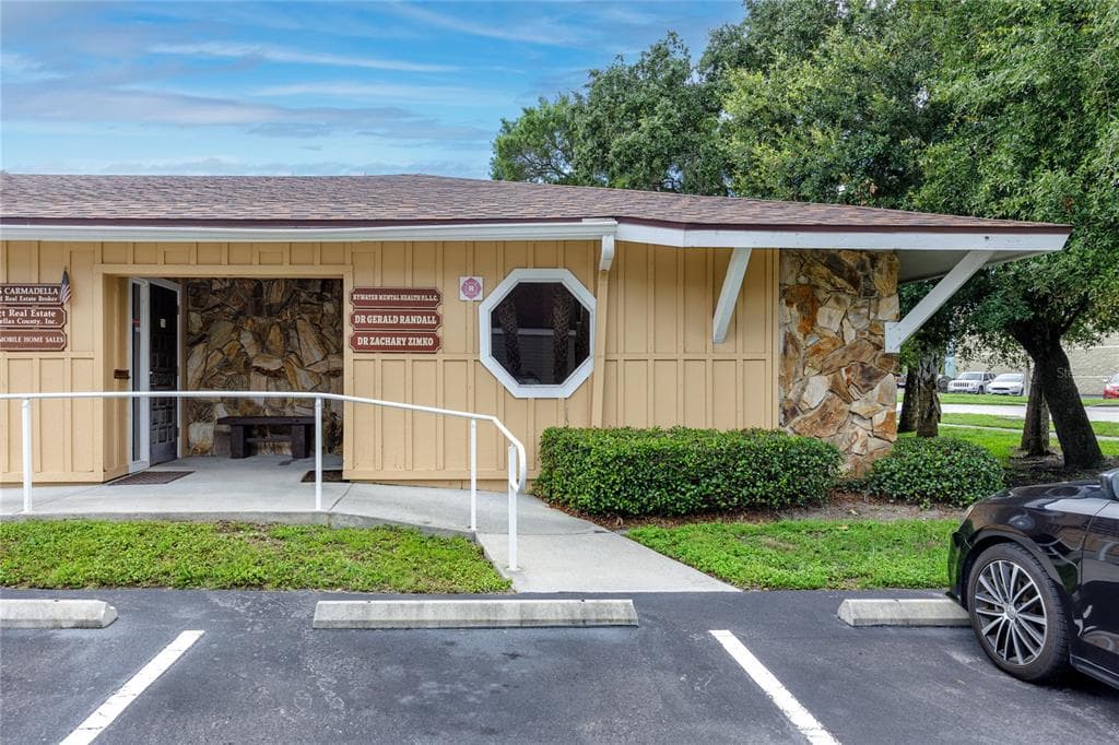 10225 ULMERTON ROAD UNIT 3A LARGO, FL 33771
