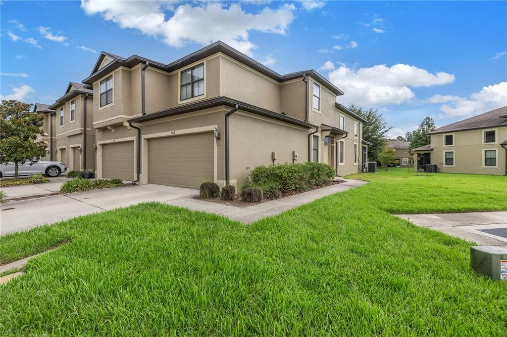 5212 BAY ISLE CIR