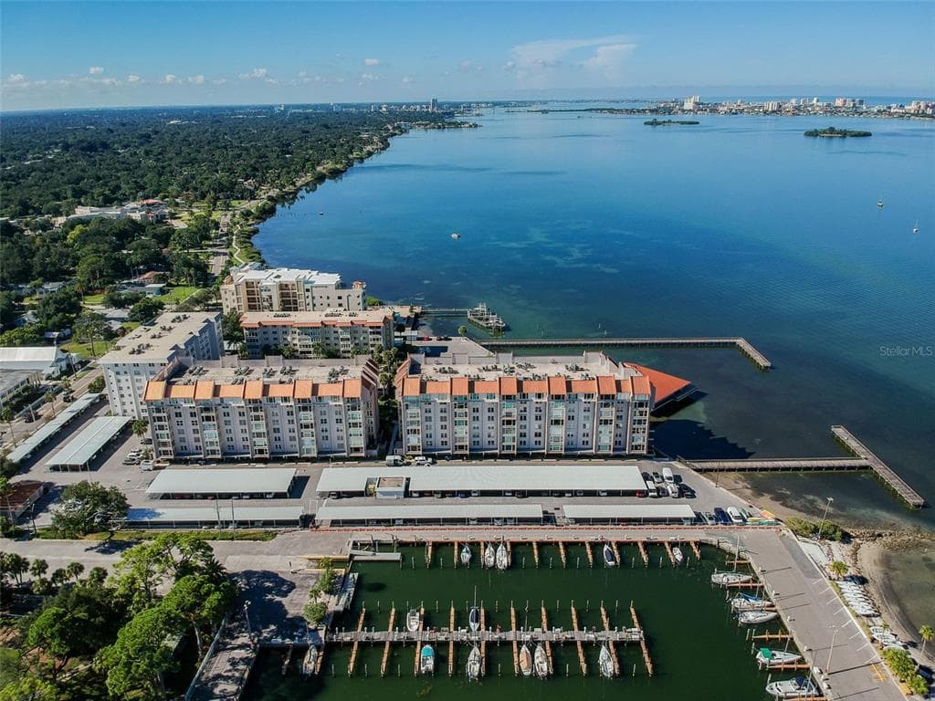 632 EDGEWATER DRIVE UNIT 838 DUNEDIN, FL 34698