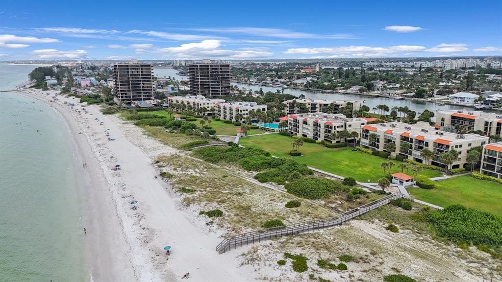 7537 BAYSHORE DRIVE UNIT 303