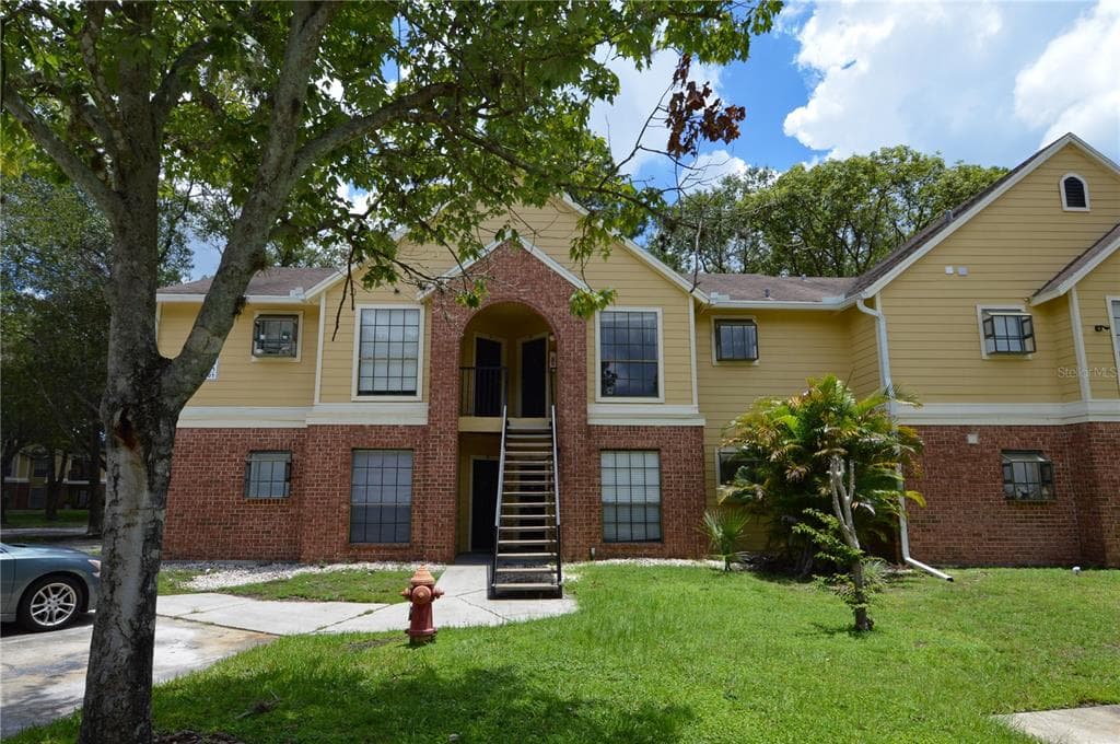 8609 FANCY FINCH DRIVE UNIT 101 TAMPA, FL 33614