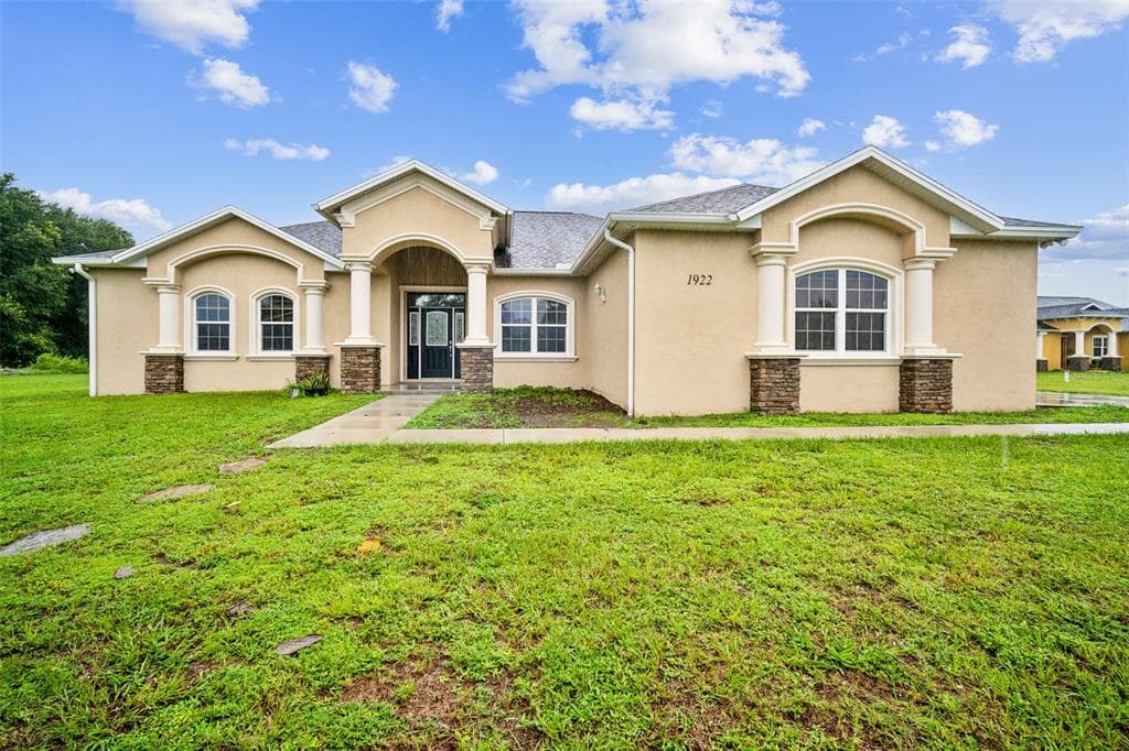 1922 CASA MONTEGO PLACE