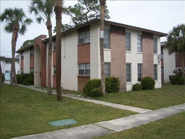 463 76TH AVENUE N UNIT 4 ST PETERSBURG, FL 33702