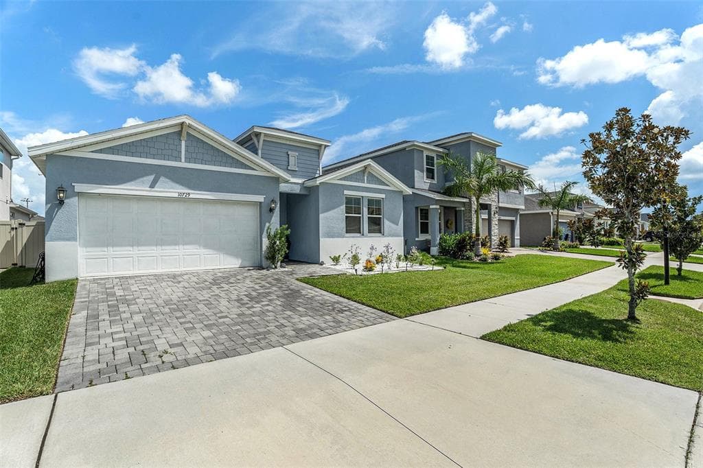 10729 WHITLAND GROVE DRIVE RIVERVIEW, FL 33578