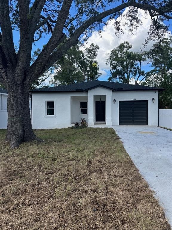 2104 E NORTH BAY STREET TAMPA, FL 33610