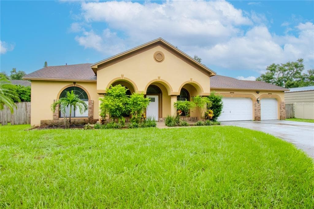 2222 GLEN MIST DRIVE VALRICO, FL 33594