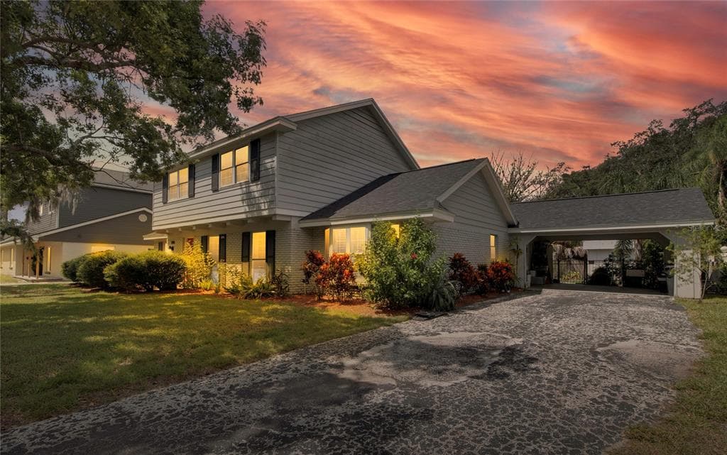 10110 HAMPTON PL TAMPA, FL 33618