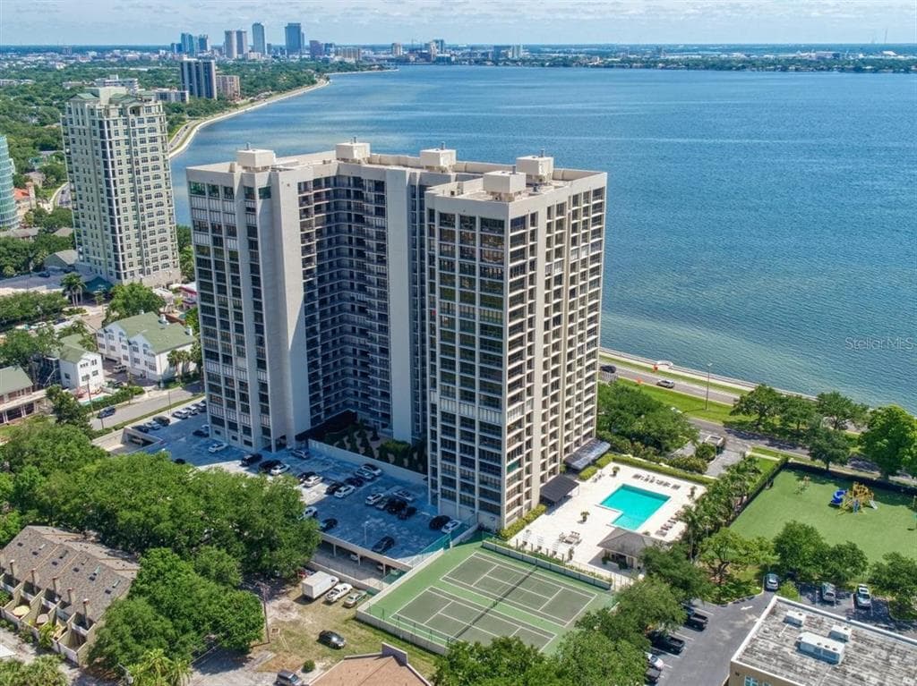 3301 BAYSHORE BOULEVARD UNIT 1402E TAMPA, FL 33629