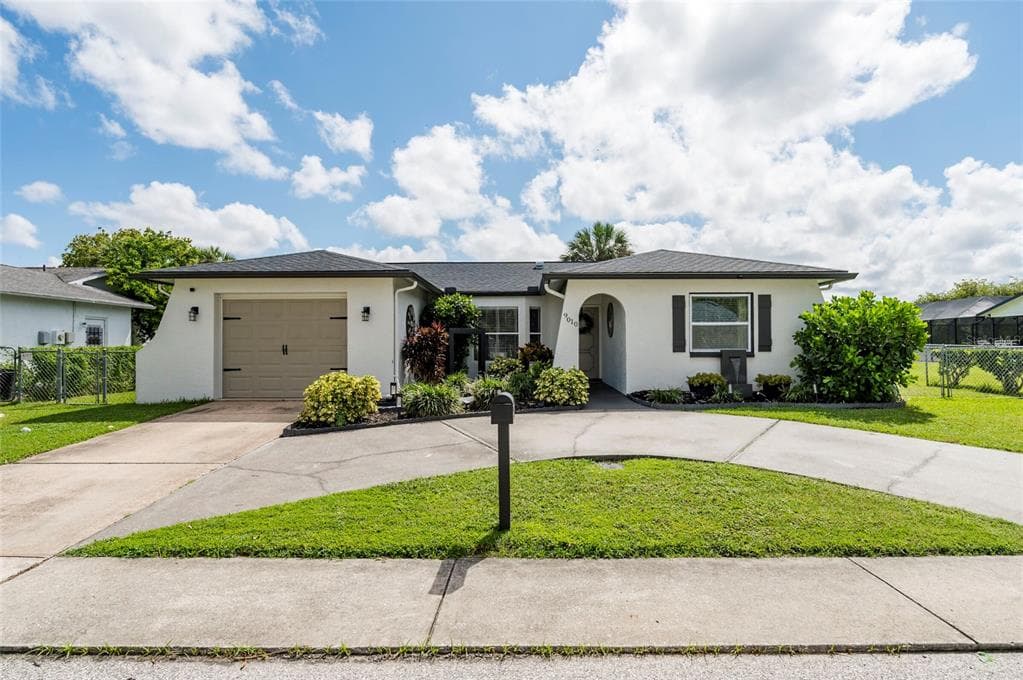 9010 GLEN MOOR LANE