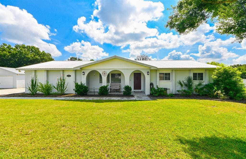 6732 NEWMAN CIRCLE W LAKELAND, FL 33811