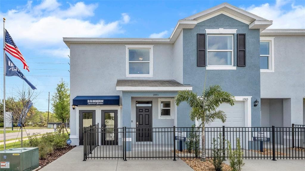 11897 DAVIS DRIVE LARGO, FL 33774