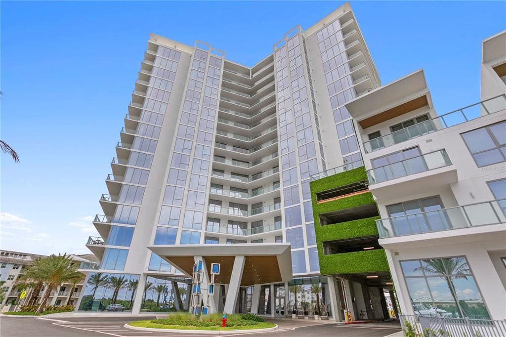 5120 MARINA WAY UNIT 0000 TAMPA, FL 33611