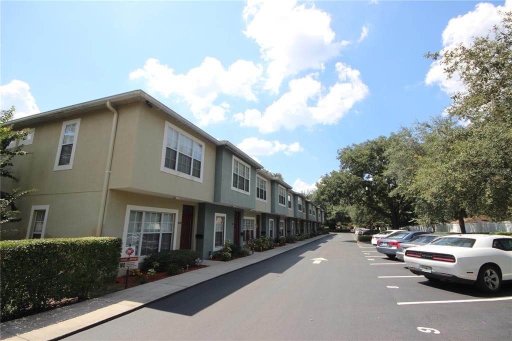 5854 NATURE TERRACE COVE TAMPA, FL 33617