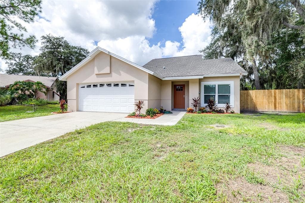 4702 BARRETT COURT TAMPA, FL 33617