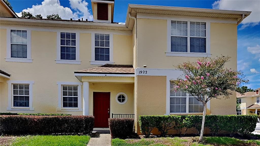 1922 FIESTA RIDGE COURT TAMPA, FL 33604