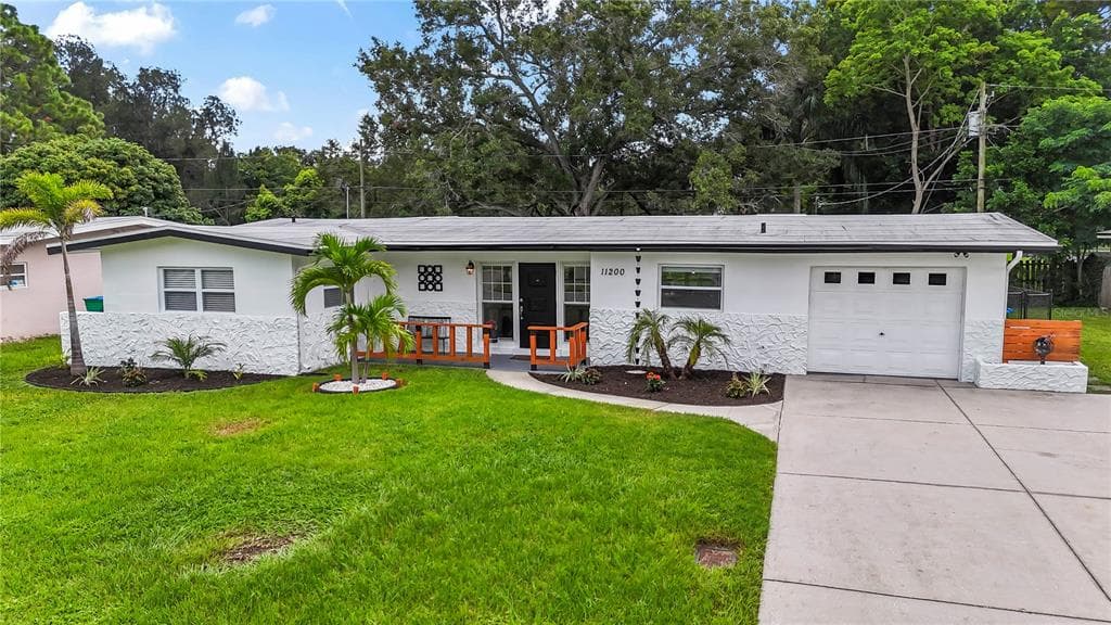 11200 73RD AVENUE N SEMINOLE, FL 33772