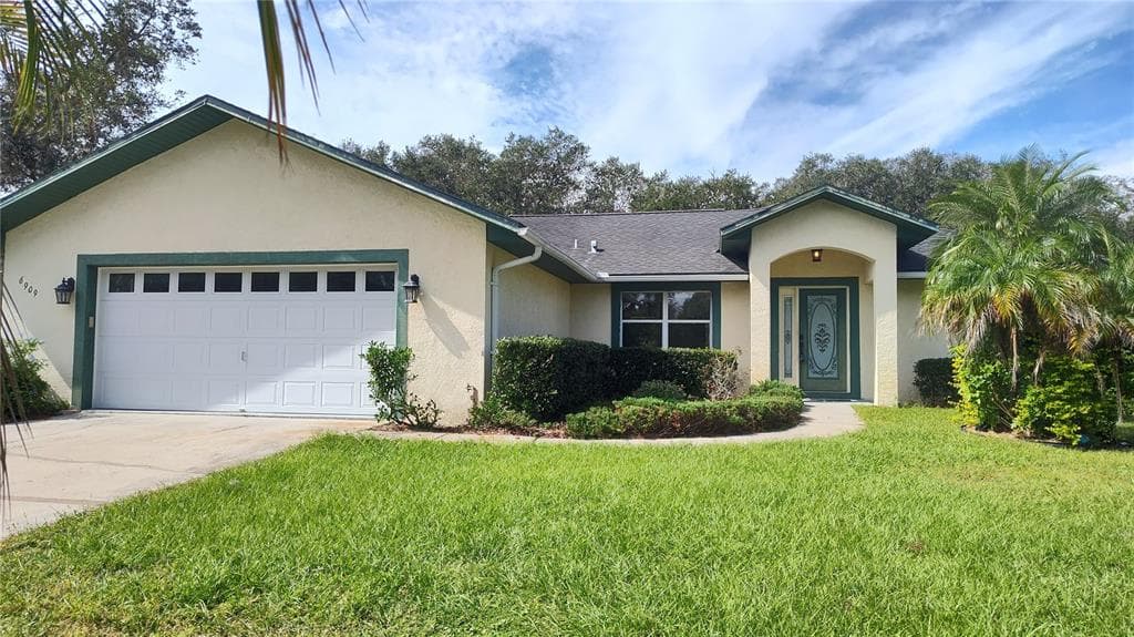 6909 DORMANY LOOP