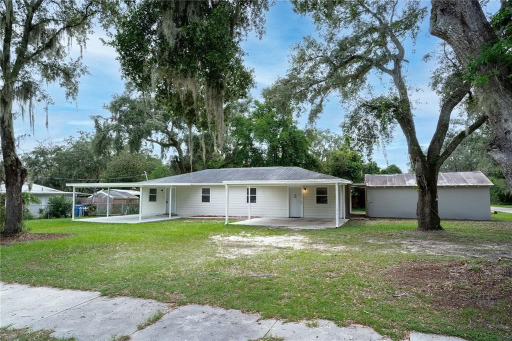 3916 BROAD STREET SEFFNER, FL 33584
