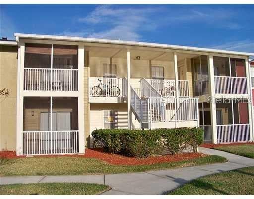 209 LAKE BROOK CIRCLE UNIT 206 BRANDON, FL 33511