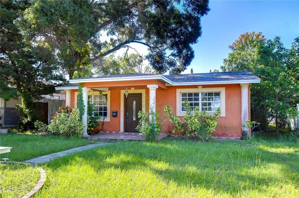 4944 5TH AVENUE N ST PETERSBURG, FL 33710