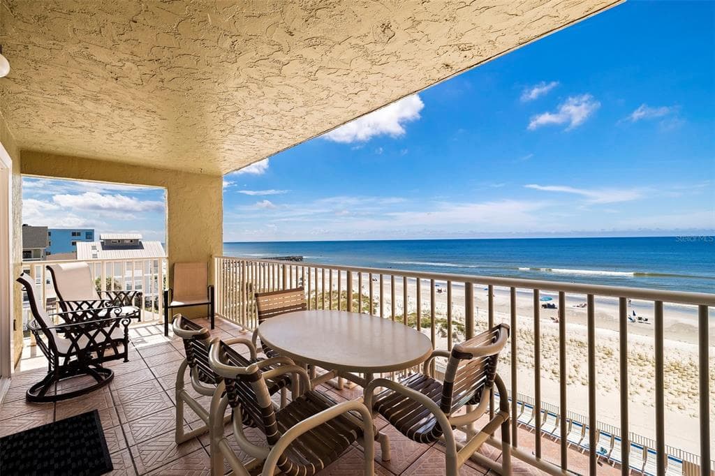 18610 GULF BLVD UNIT 402 INDIAN SHORES, FL 33785