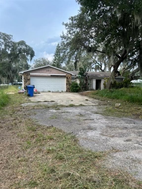 10710 SUMNER ROAD WIMAUMA, FL 33598