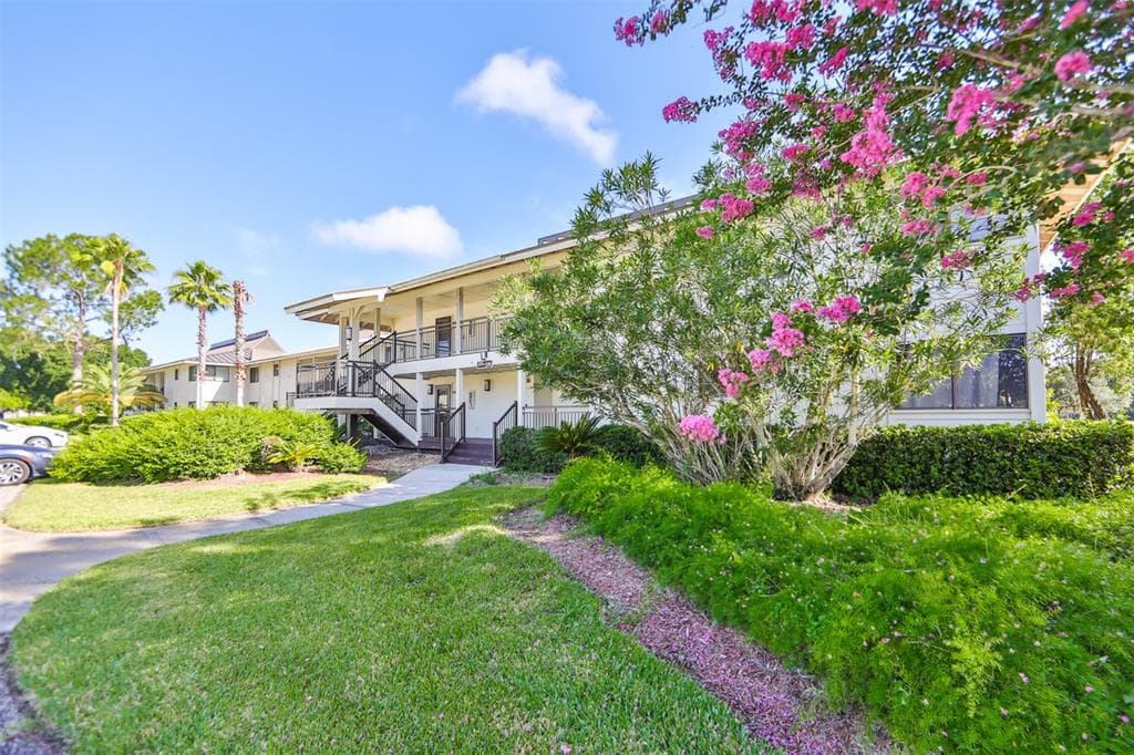 29129 S BAY HOLLOW DRIVE S UNIT 3213 WESLEY CHAPEL, FL 33543