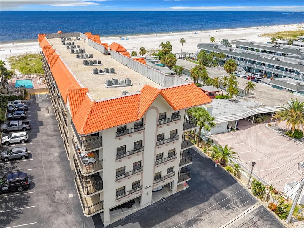 4000 GULF BOULEVARD UNIT 310 ST PETERSBURG, FL 33706