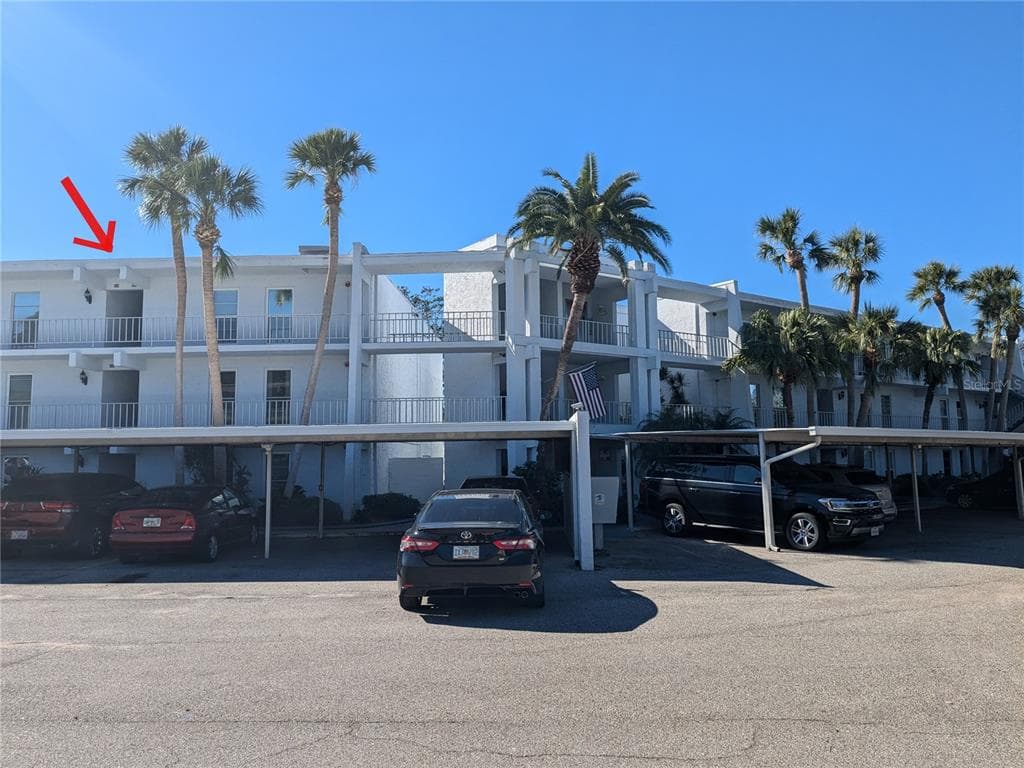 225 COUNTRY CLUB DRIVE UNIT C 327 LARGO, FL 33771