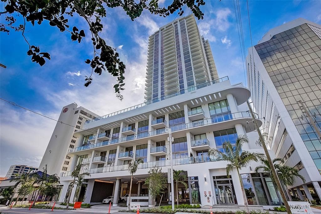 301 1ST STREET S UNIT 3106 ST PETERSBURG, FL 33701