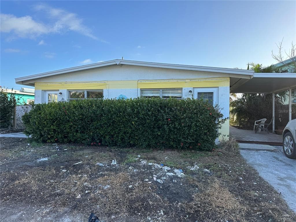 11435 1ST STREET E TREASURE ISLAND, FL 33706