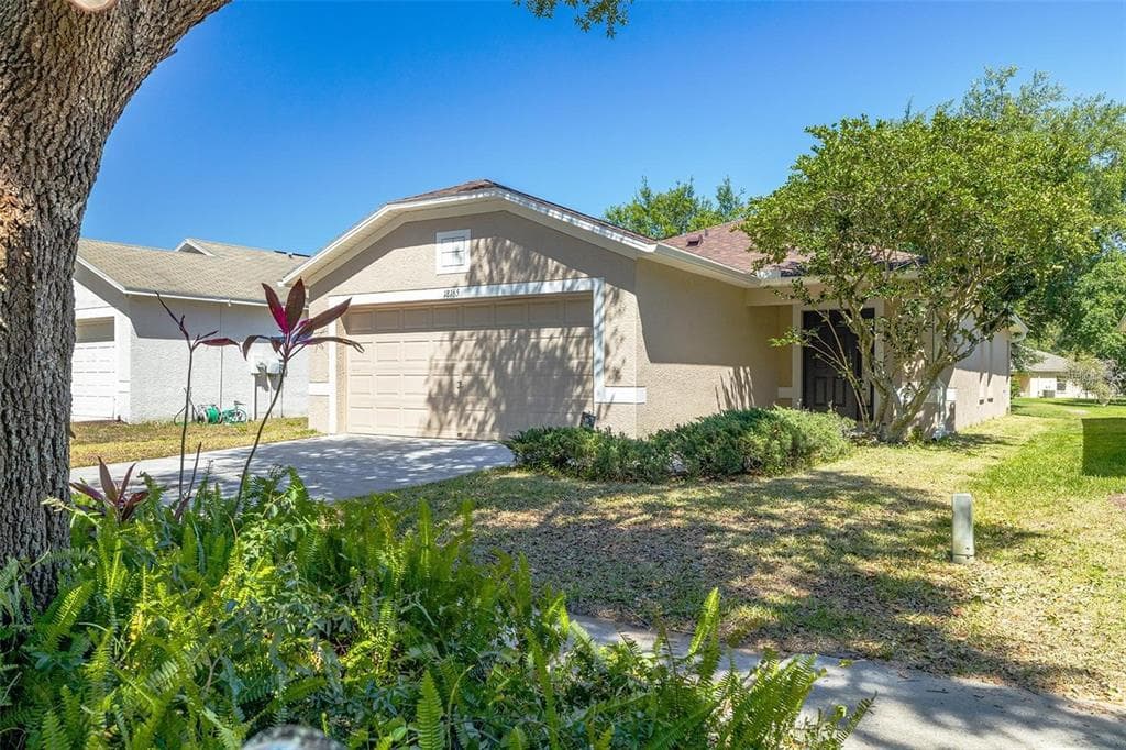 18165 CANAL POINTE STREET TAMPA, FL 33647