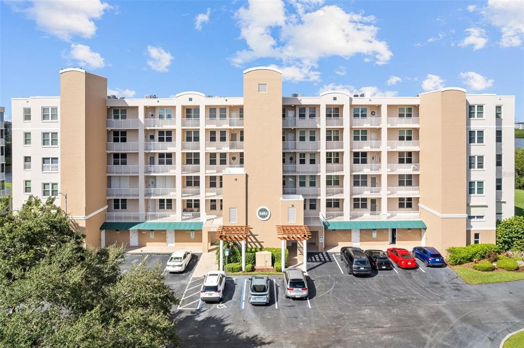 6450 SHORELINE DRIVE UNIT 9105 ST PETERSBURG, FL 33708