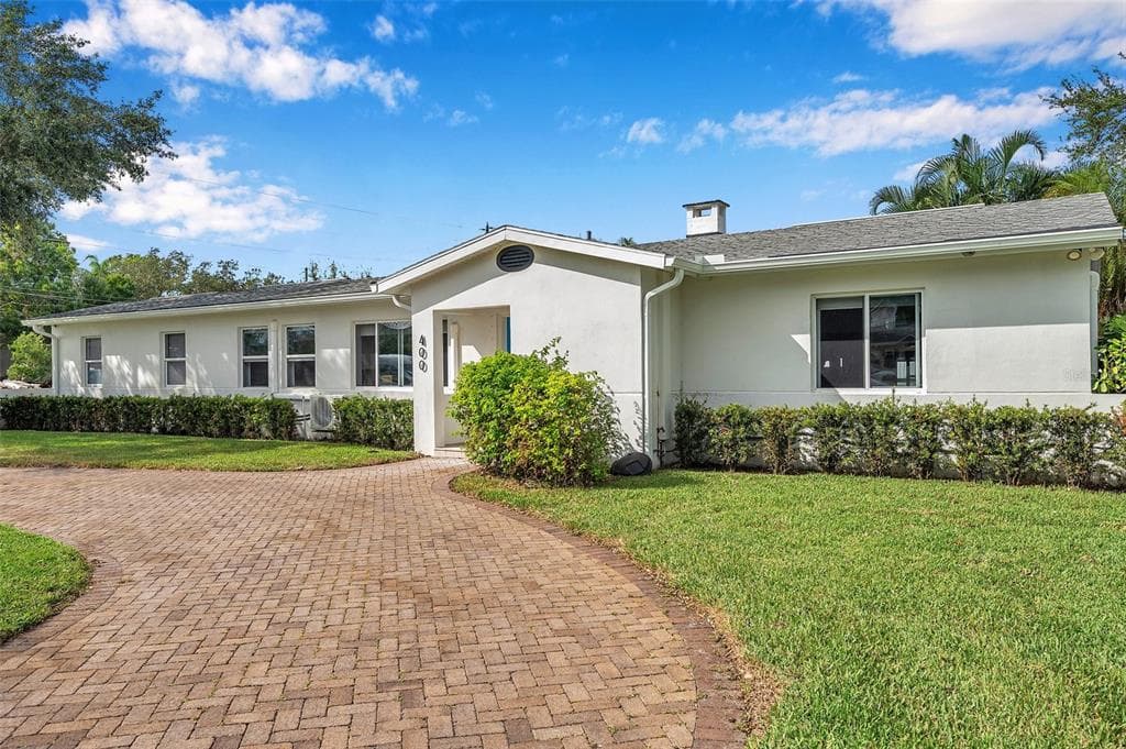 400 RAFAEL BOULEVARD NE ST PETERSBURG, FL 33704