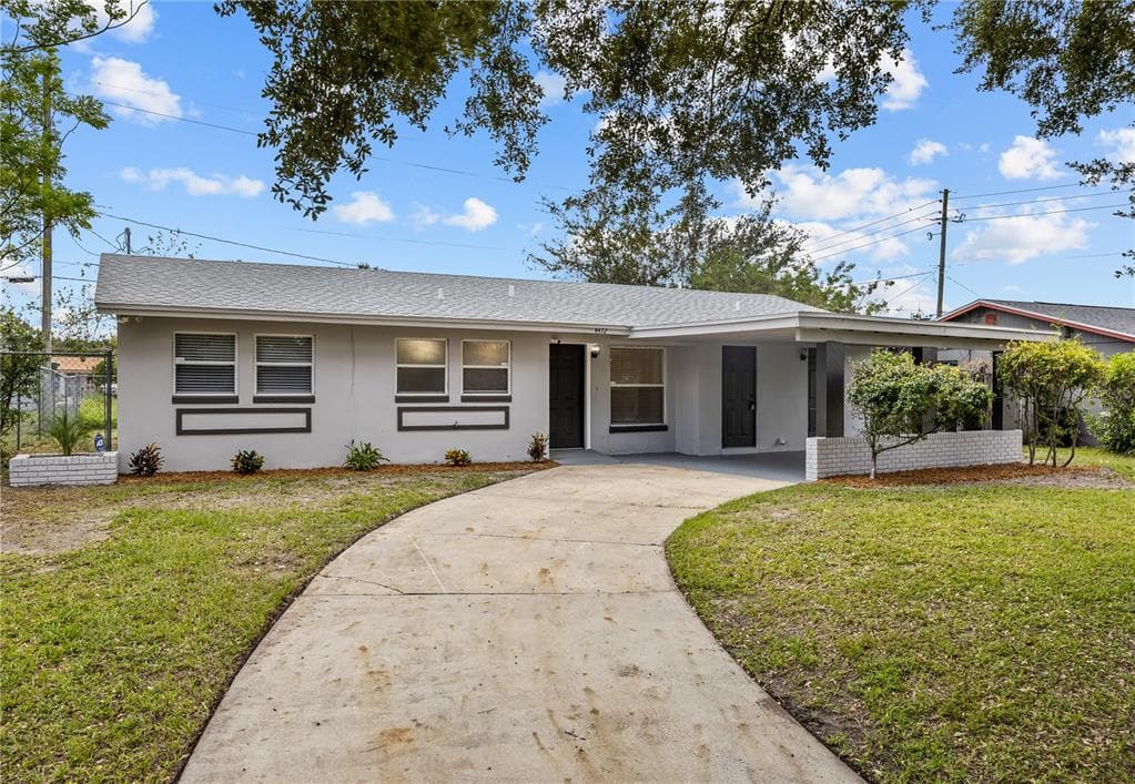 4472 BANNEKA STREET ORLANDO, FL 32811