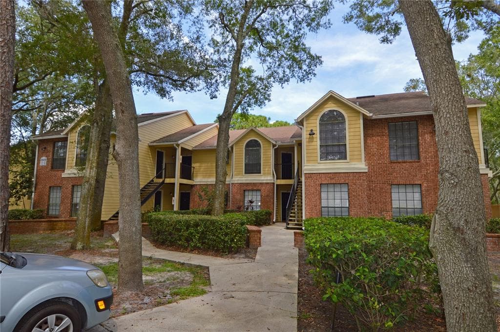 8609 MALLARD RESERVE DRIVE UNIT 104 TAMPA, FL 33614