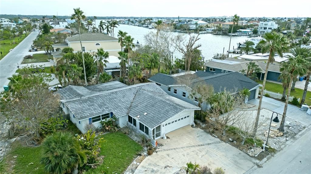 17271 2ND STREET E NORTH REDINGTON BEACH, FL 33708