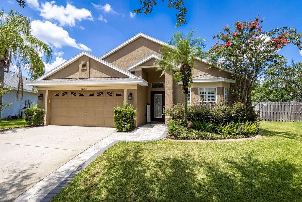 19340 GARDEN QUILT CIR LUTZ, FL 33558