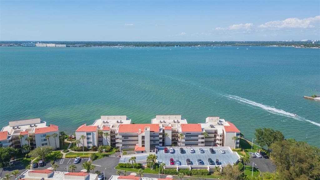 5825 PUERTA DEL SOL BOULEVARD S UNIT 170 ST PETERSBURG, FL 33715